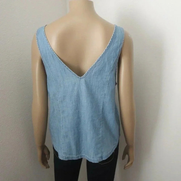 Hollister Size Small V-Neck Chambray Tank - Picture 6 of 7